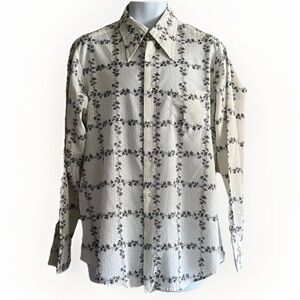 ⭐️ Offer B2G2! BUY 2 GET 2 FREE! 
Viking Vintage Floral Shirt